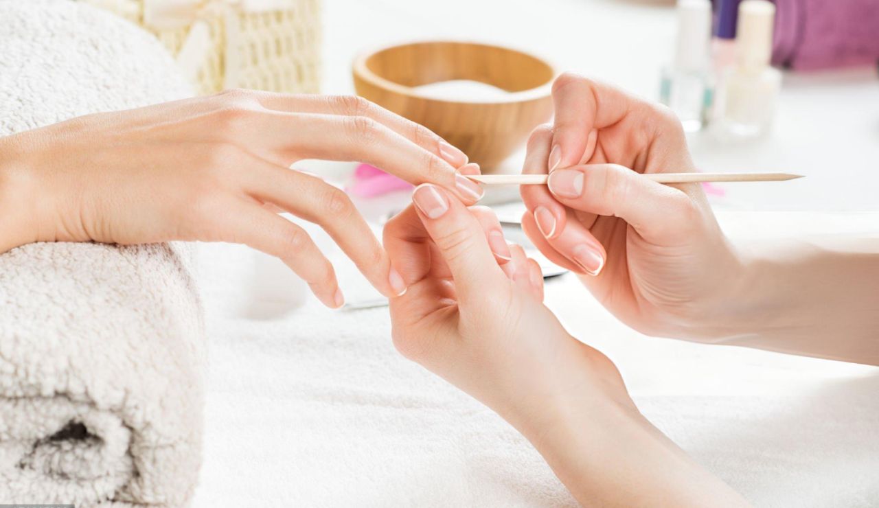 Nail Salon Home Service